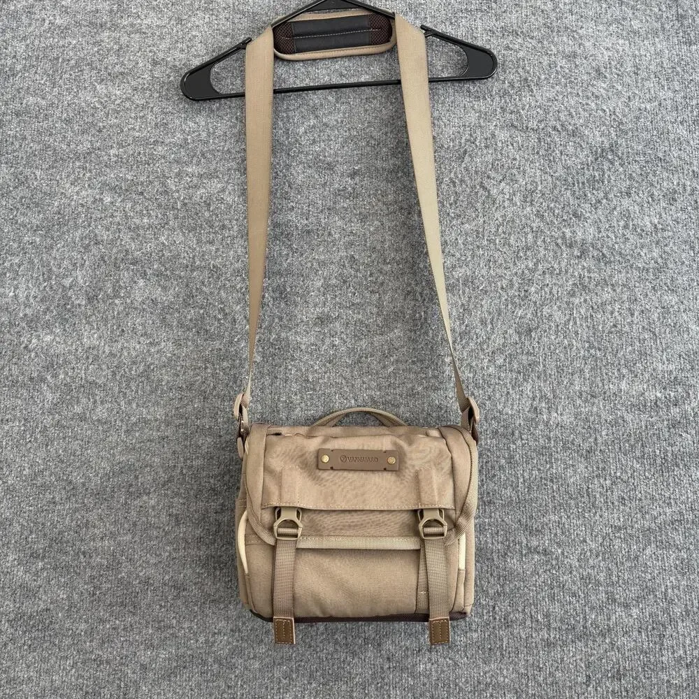 Vanguard VEO 21M Camera Messenger Bag Beige Padded Polyester Rain Cover Strap